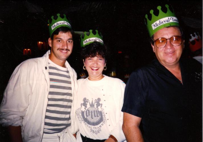 Michael - y Dorothy X Carmine